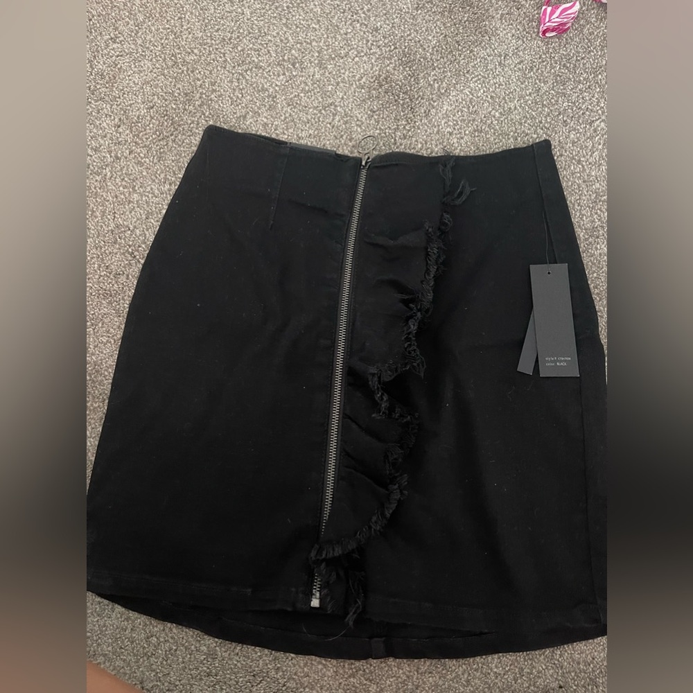 Black mini skirt!